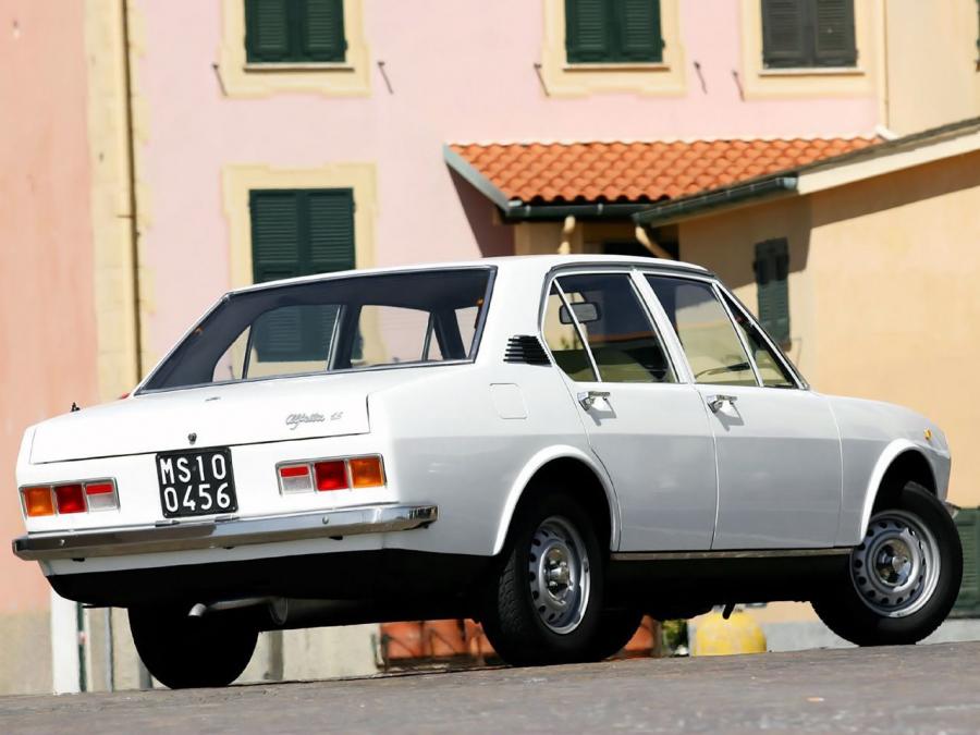  Alfa Romeo Alfetta 1.6 (116) 1975 года  (фото 4 из 8)
